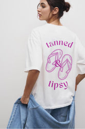 Allhers tanned&tipsy tee